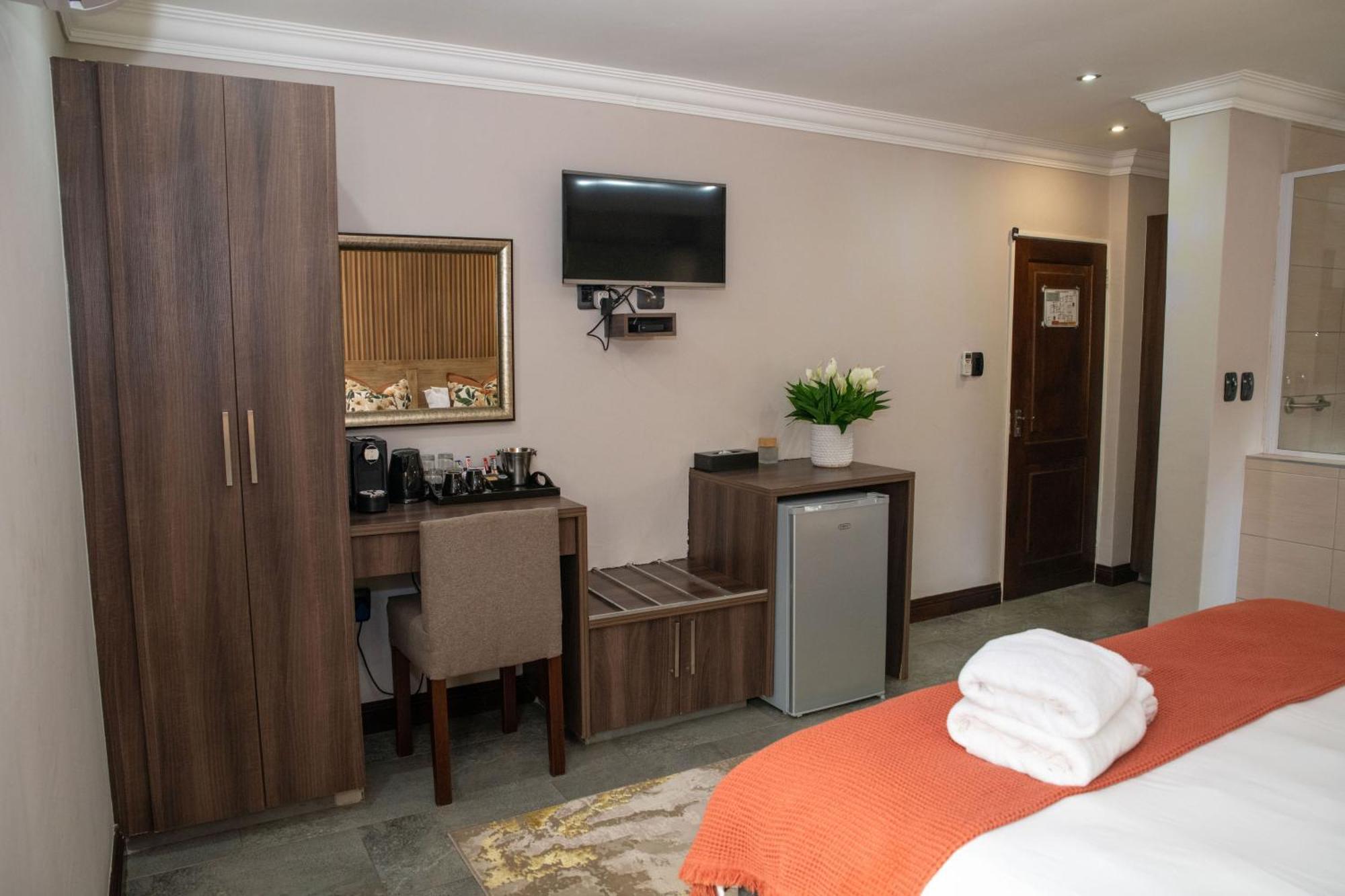Iso'Bella Vita Guesthouse Phalaborwa Phòng bức ảnh